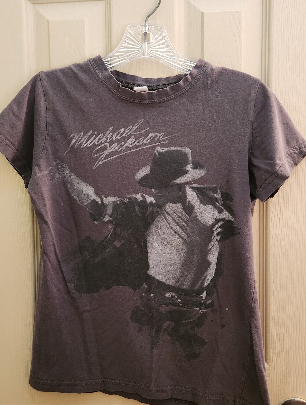 charcoal Michael Jackson dancing silouette tshirt